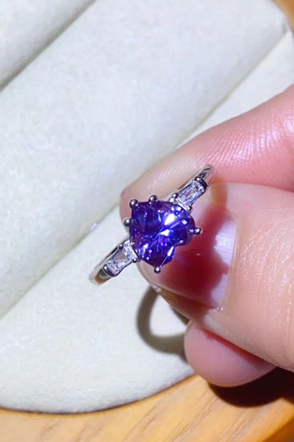 1 Carat Moissanite Heart-Shaped Platinum-Plated Ring in Purple - Razmas