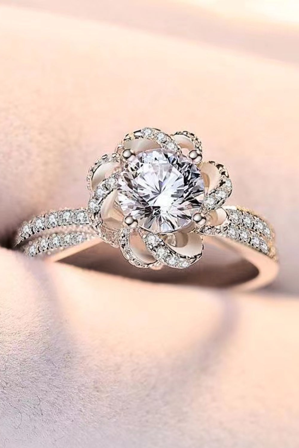 2 Carat Moissanite Floral Platinum-Plated Ring - razmas Shop