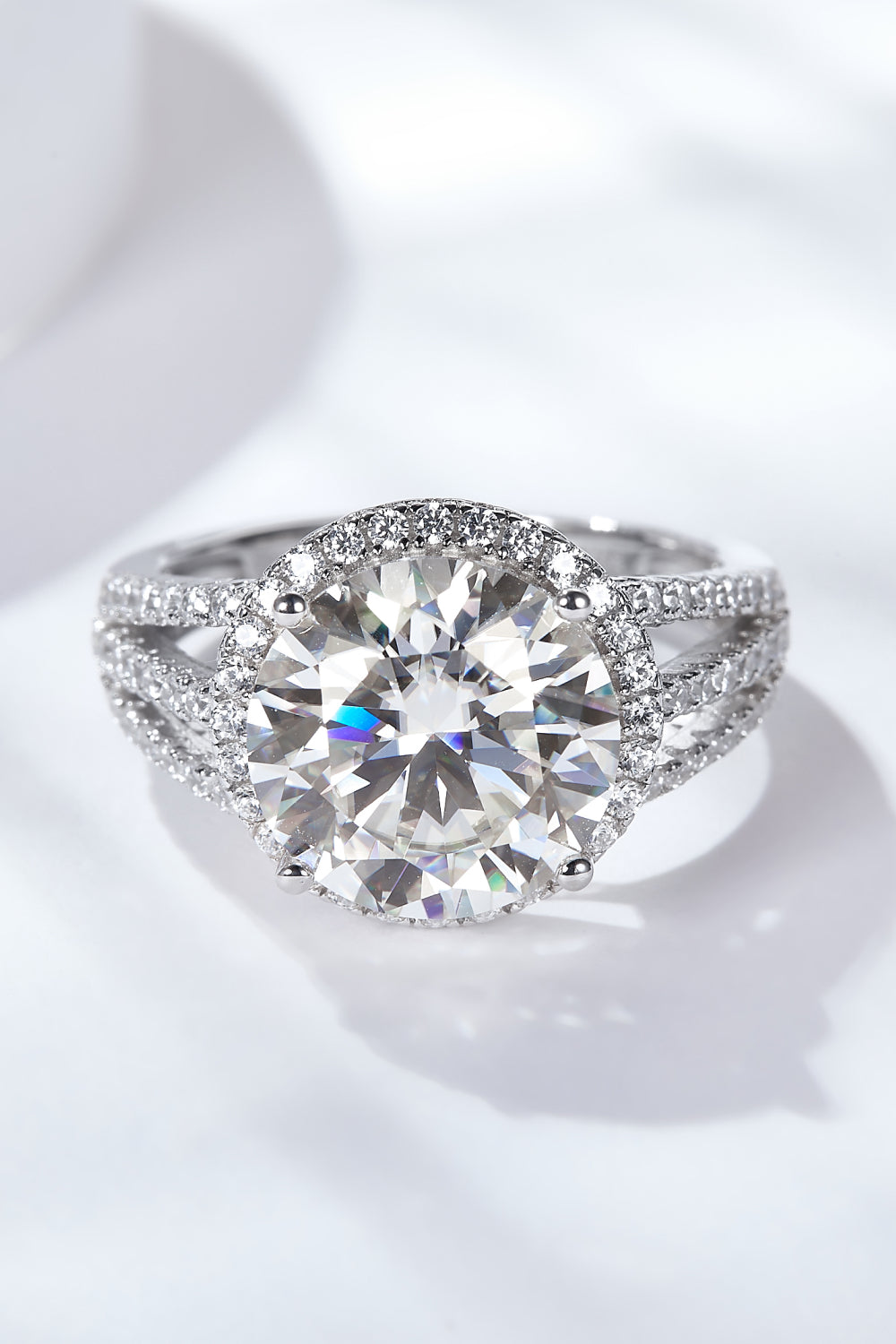 5 Carat Moissanite Split Shank Ring - razmas Shop